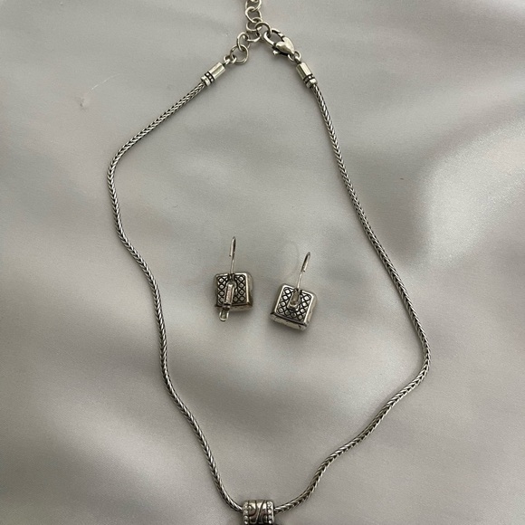 ❤️Brighton Set of necklace and earrings - Picture 3 of 6